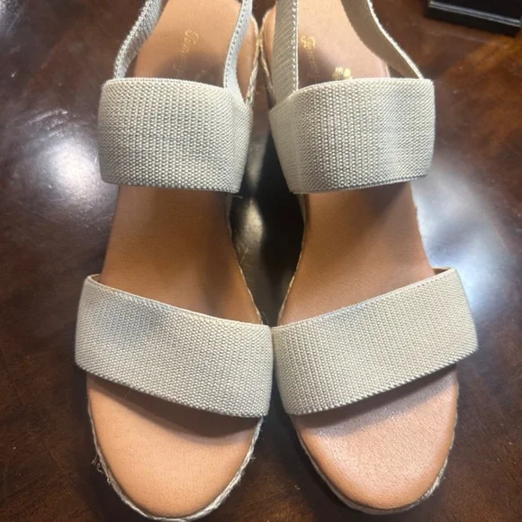 Tommy Bahama Sakura Wedge Sandals - Picture 4 of 9